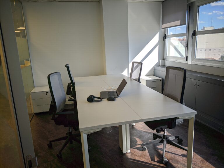 Coworking space in Madrid opened 24H